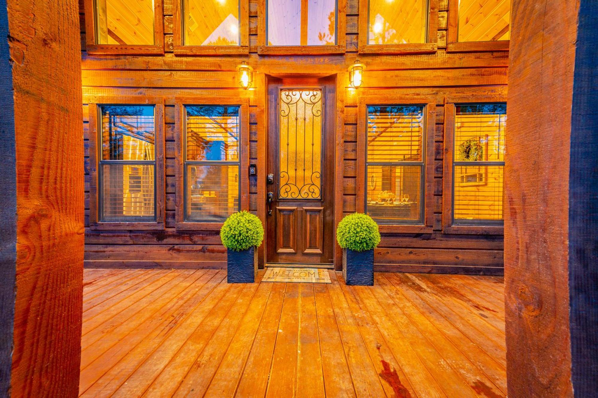The Luxurious Blue Sky Lodge Is Epic! Broken Bow Eksteriør billede