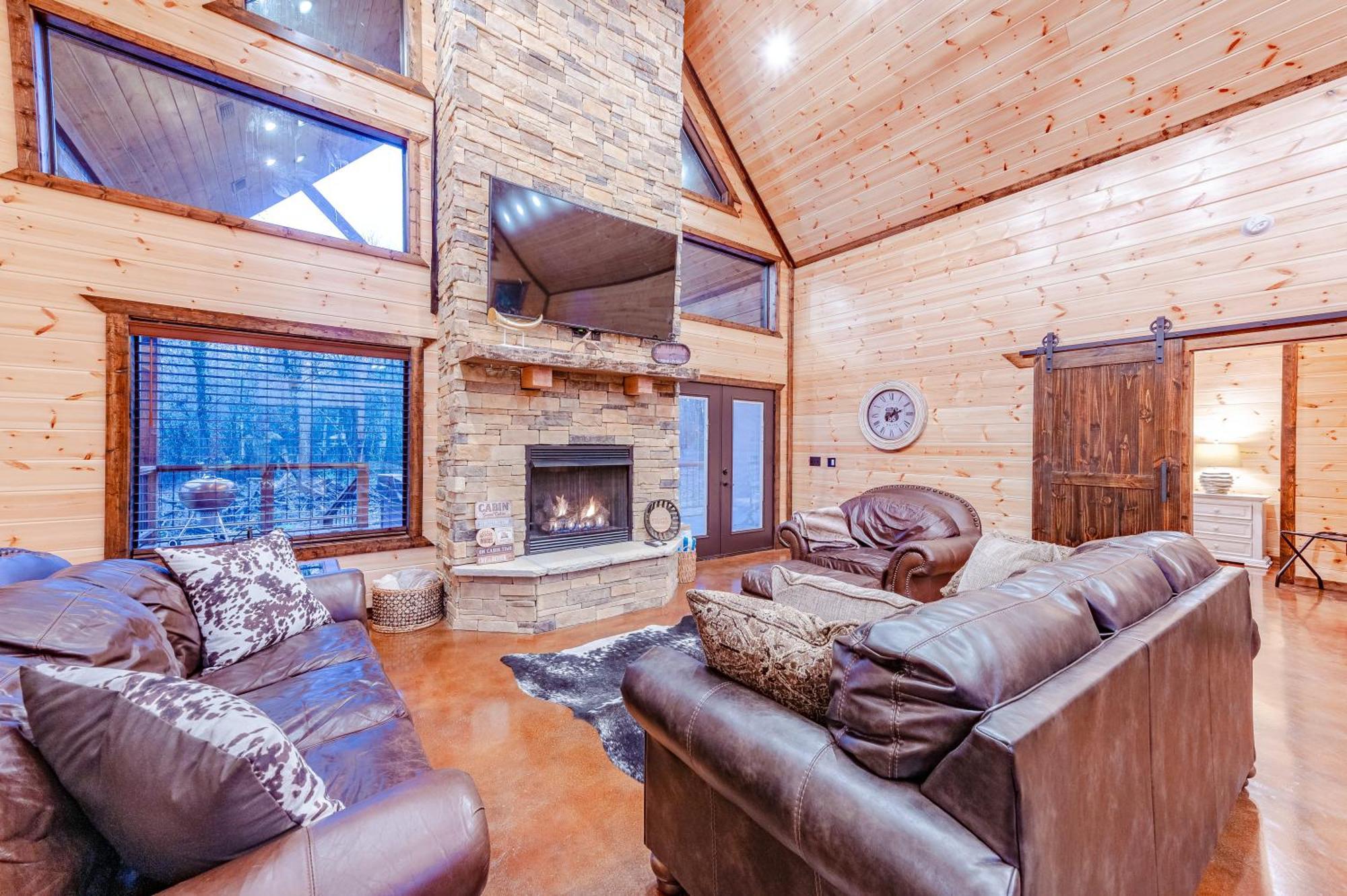The Luxurious Blue Sky Lodge Is Epic! Broken Bow Eksteriør billede