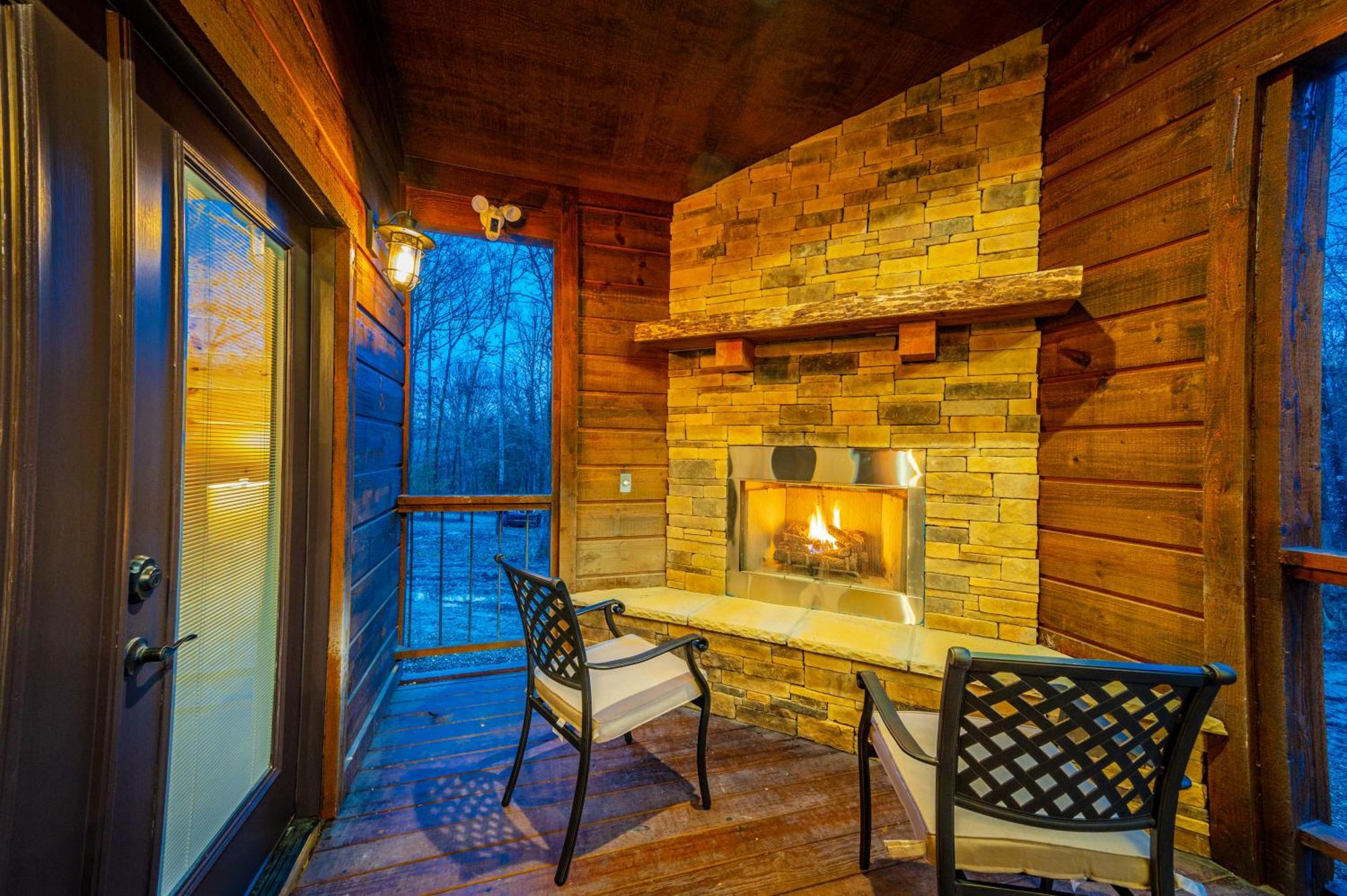 The Luxurious Blue Sky Lodge Is Epic! Broken Bow Eksteriør billede
