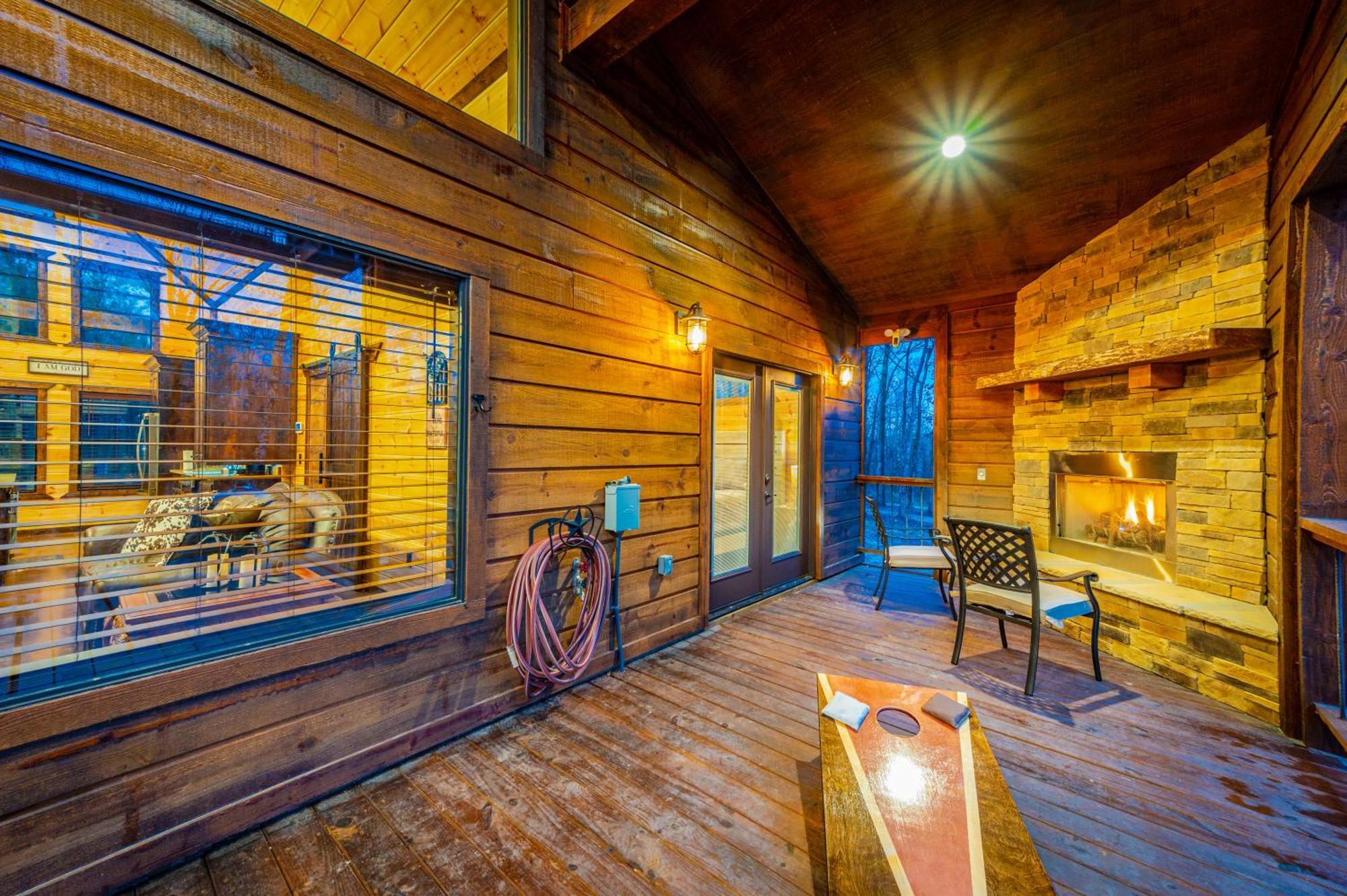 The Luxurious Blue Sky Lodge Is Epic! Broken Bow Eksteriør billede
