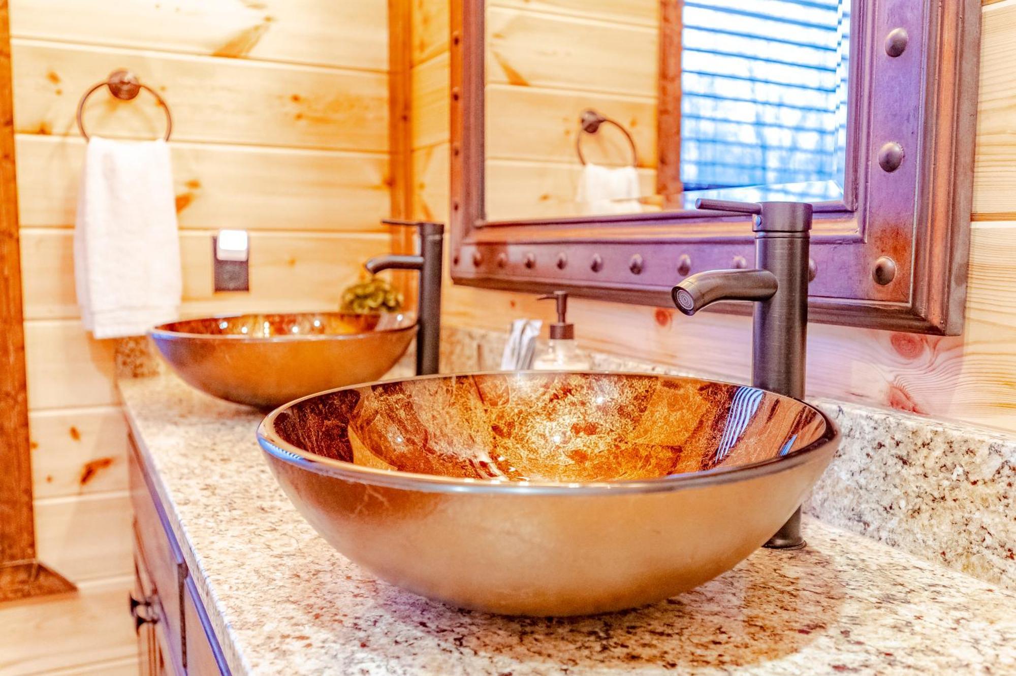 The Luxurious Blue Sky Lodge Is Epic! Broken Bow Eksteriør billede