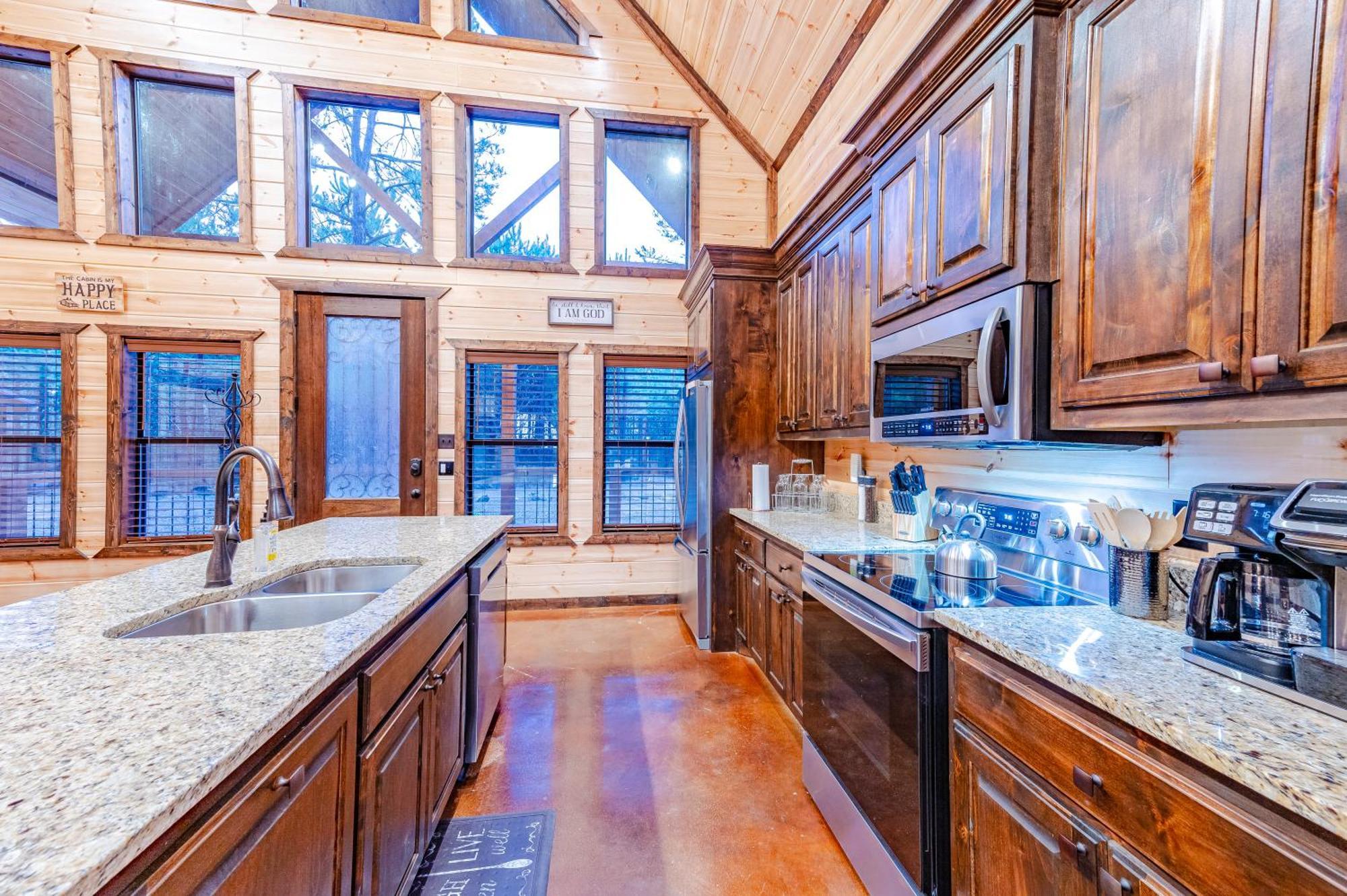 The Luxurious Blue Sky Lodge Is Epic! Broken Bow Eksteriør billede