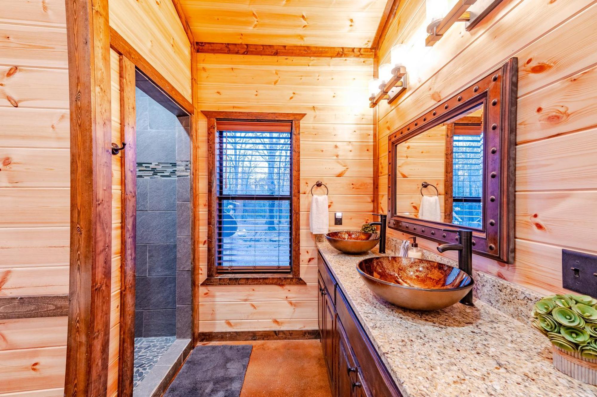 The Luxurious Blue Sky Lodge Is Epic! Broken Bow Eksteriør billede