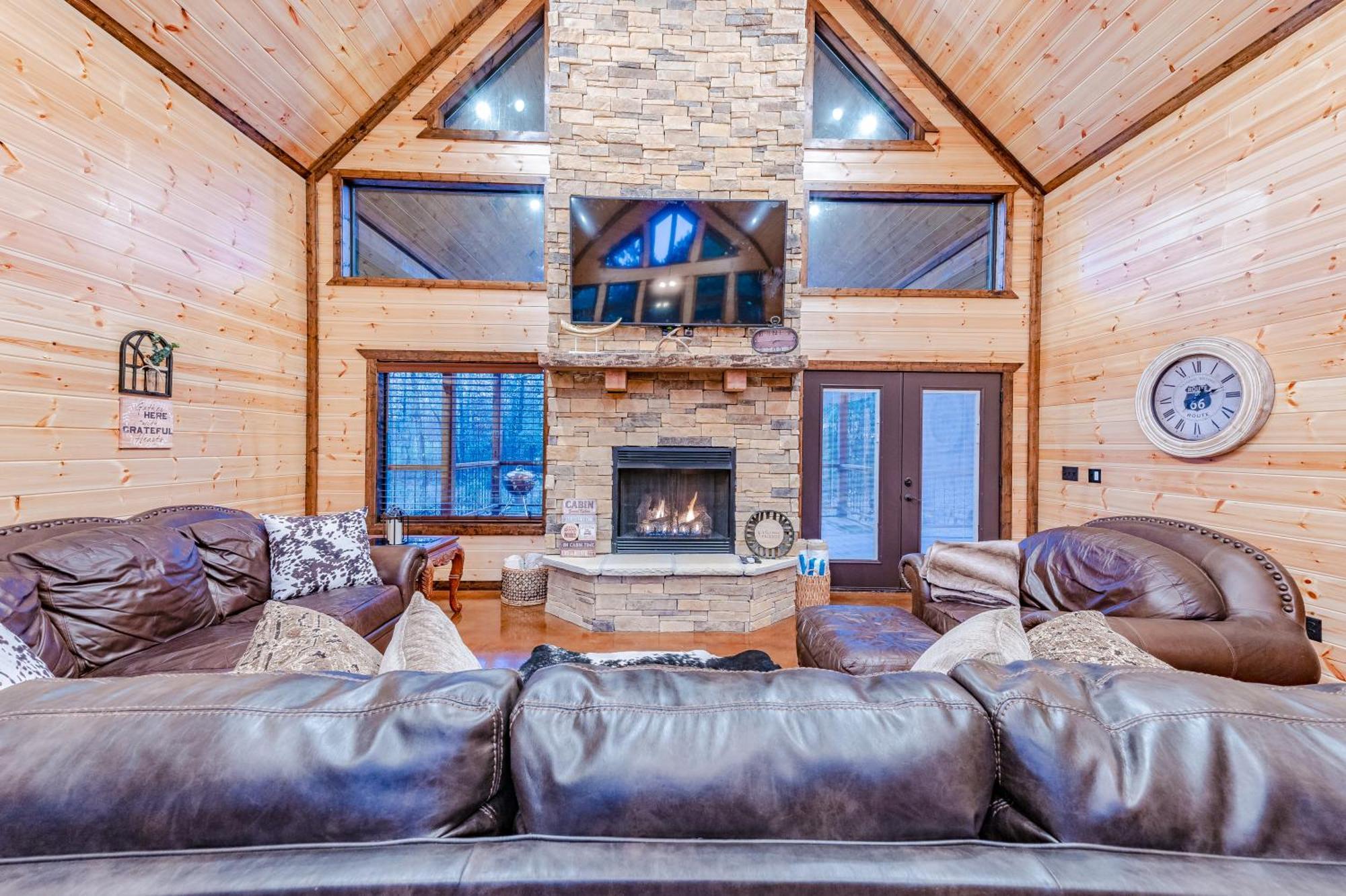 The Luxurious Blue Sky Lodge Is Epic! Broken Bow Eksteriør billede