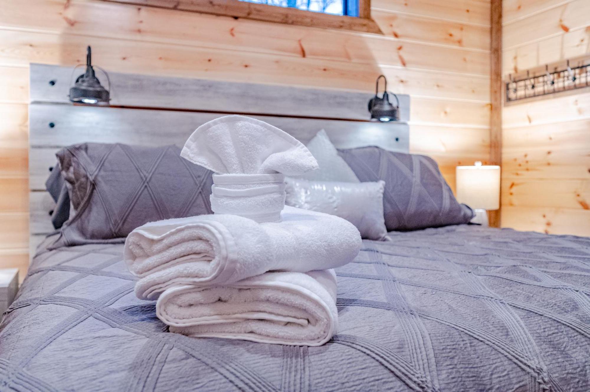 The Luxurious Blue Sky Lodge Is Epic! Broken Bow Eksteriør billede